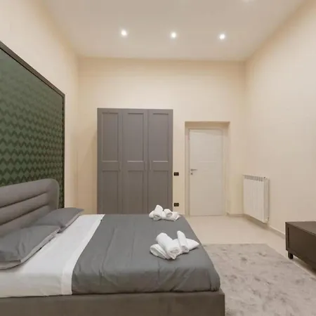 Deluxe Maison Pochet * Neapel